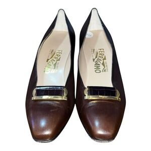 SALVATORE FERRAGAMO Heels‎ Women 9 AAA Brown Leather Brass Square Toe Classic